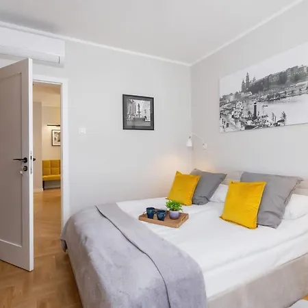Apartamenty Warszauera Z Klimatyzacja Na Krakowskim Kazimierzu By Noclegi Renters Exterior foto