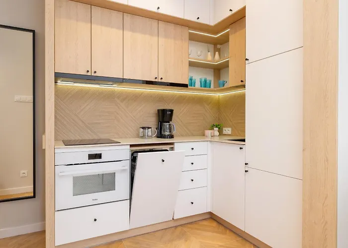 Apartamenty Warszauera Z Klimatyzacja Na Krakowskim Kazimierzu By Noclegi Renters