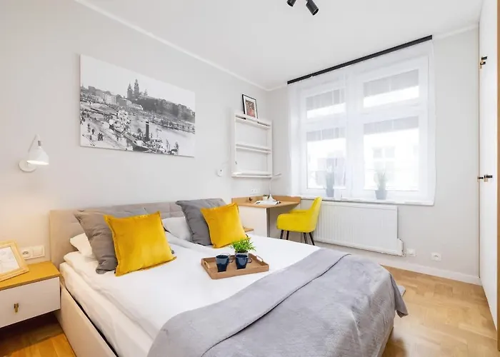 Apartamenty Warszauera Z Klimatyzacja Na Krakowskim Kazimierzu By Noclegi Renters