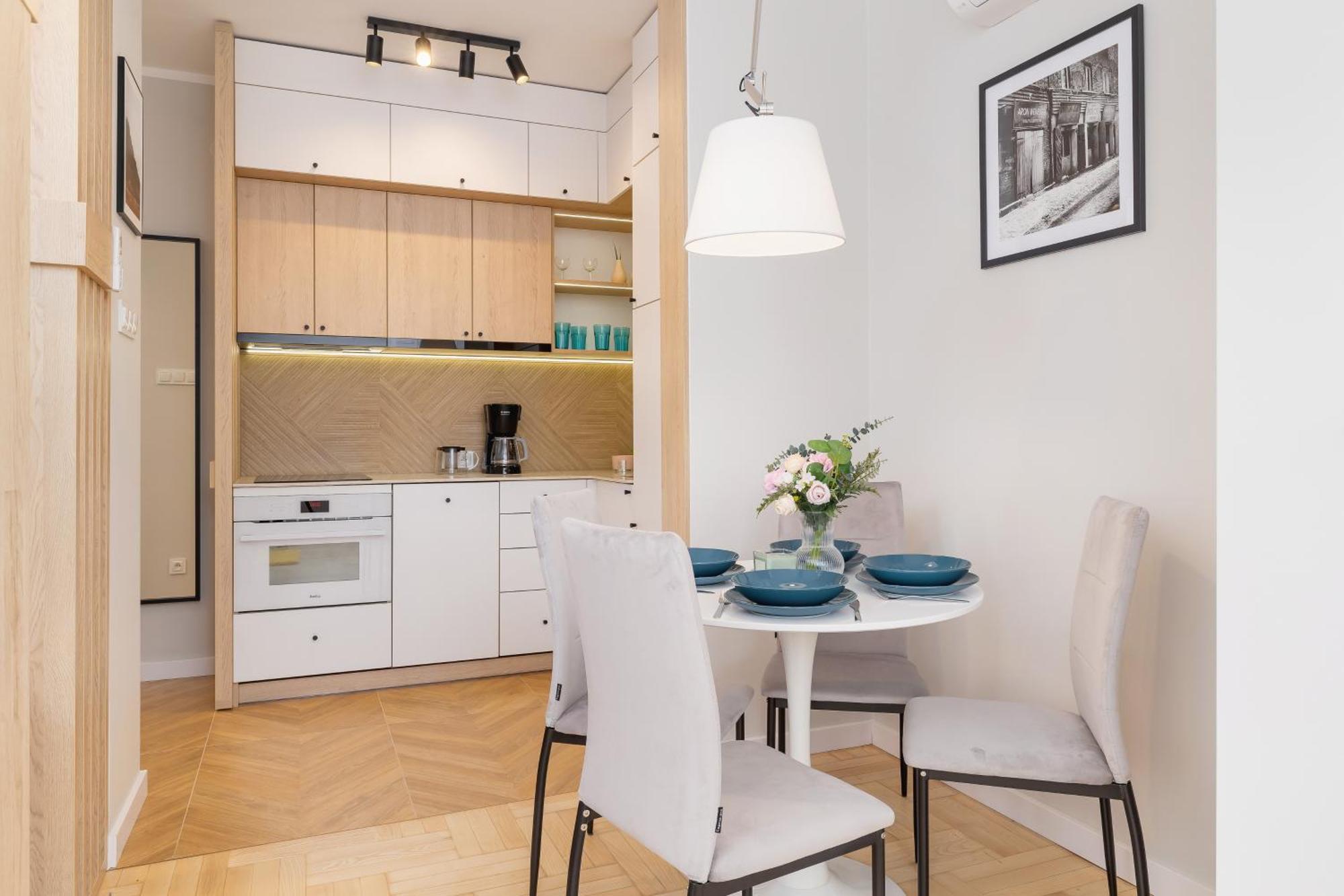 Apartment Warszauera Z Klimatyzacja Na Krakowskim Kazimierzu By Renters