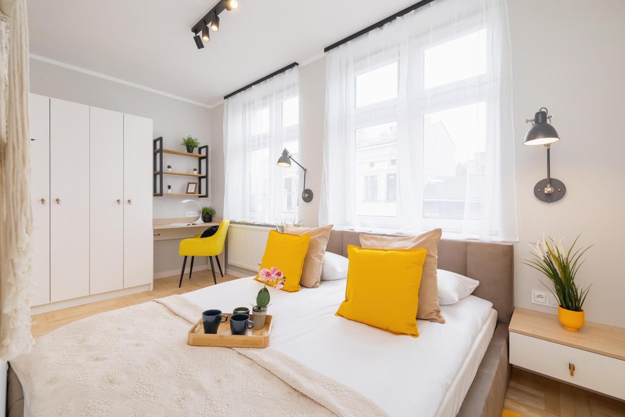 Warszauera Z Klimatyzacja Na Krakowskim Kazimierzu By Renters