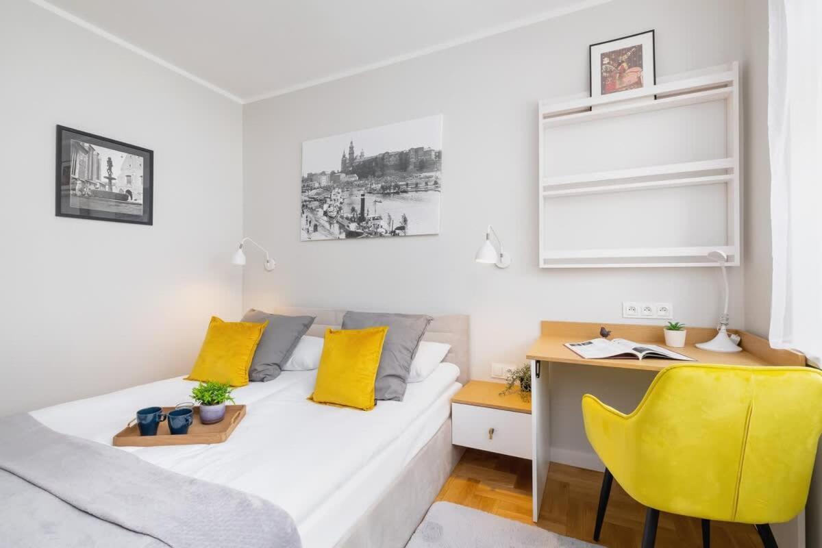 Apartment Warszauera Z Klimatyzacja Na Krakowskim Kazimierzu By Renters *