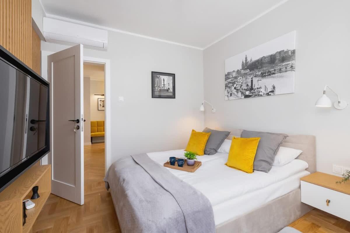 Apartment Warszauera Z Klimatyzacja Na Krakowskim Kazimierzu By Renters